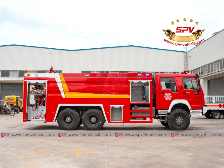 12,000 Litres Off-road Fire Engine Sinotruk - RS 12,000 Litres Off-road Fire Engine Sinotruk - RS